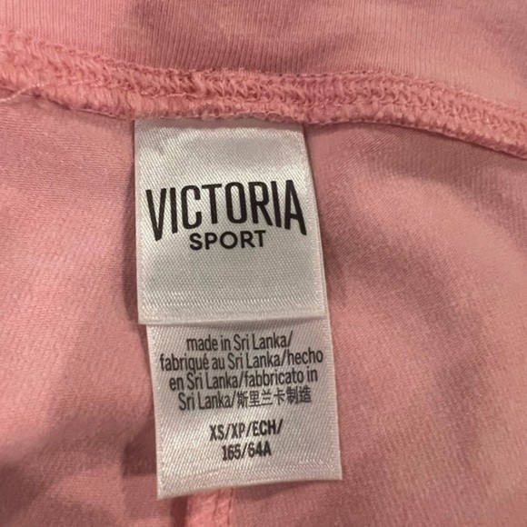Victoria’s‎ Secret Sport capris - Picture 3 of 3